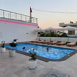 Villa Center Sunrise