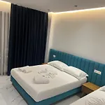 Center Sunrise Villa *