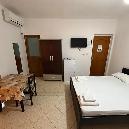 Center & Pool Villa *