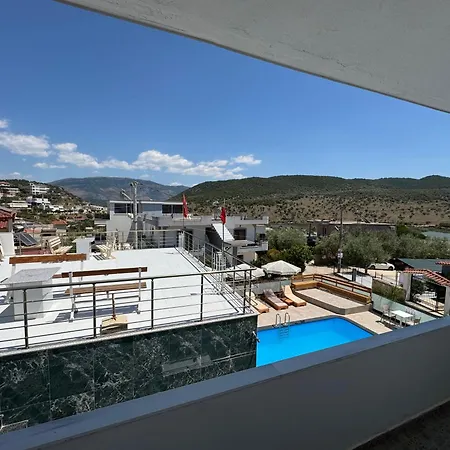Center & Pool Villa *