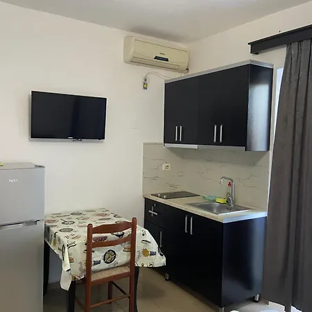 Center & Pool Villa