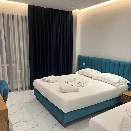 Center Sunrise * Ksamil