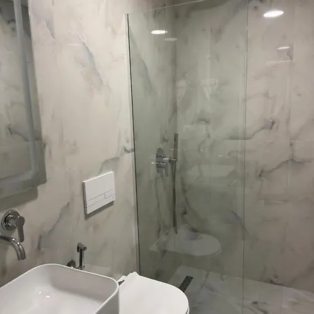 Center Sunrise Ksamil