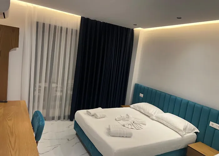 Center Sunrise 别墅 *